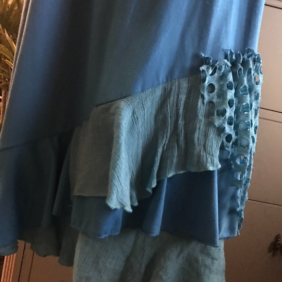 Dress - Picture 3 of 3